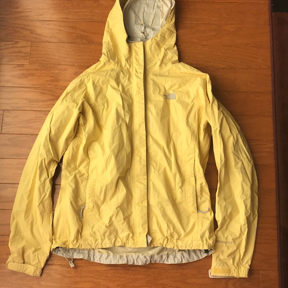 North face light fall/rain jacket women’s medium